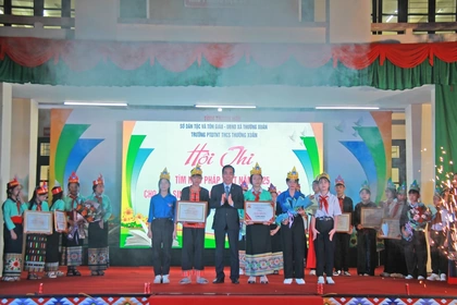 Hội thi tìm hiểu pháp luật ở Trường PTDT Nội trú THCS Thường Xuân